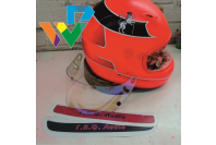 Пример использование виниловых наклеек для декоративного оформления мотоциклетного шлема