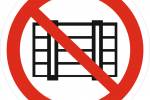 Знак 'Запрещается загромождать проходы и (или) складировать' (ГОСТ Р 12.4.026-2001) 200х200 мм P12